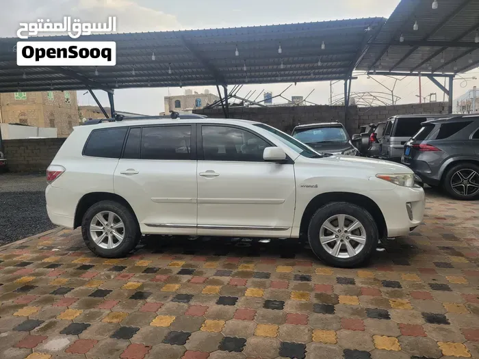 Toyota Highlander 2011 photo 3