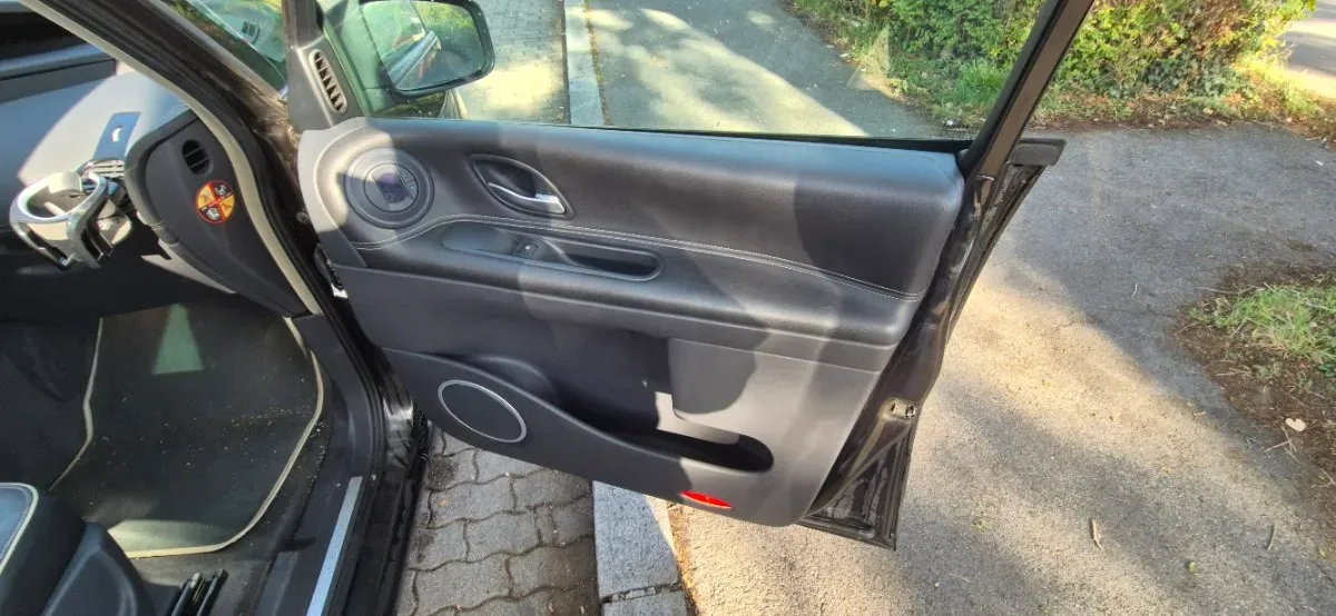 Renault Espace 2014 photo 2