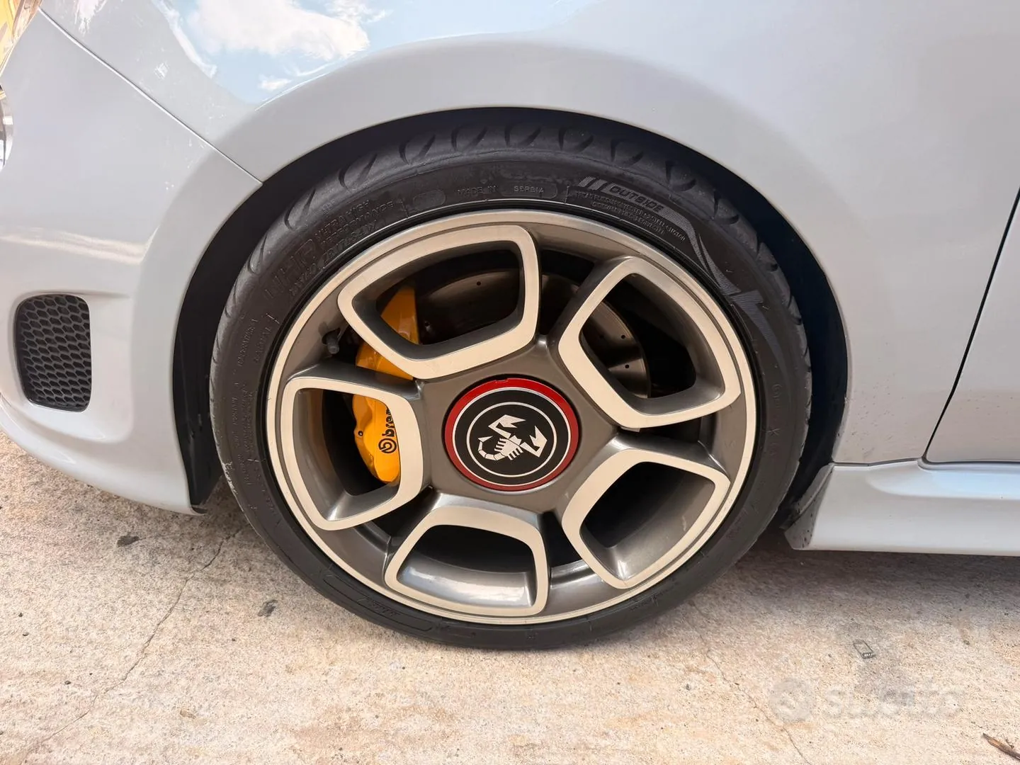 Abarth 500 2011 photo 3