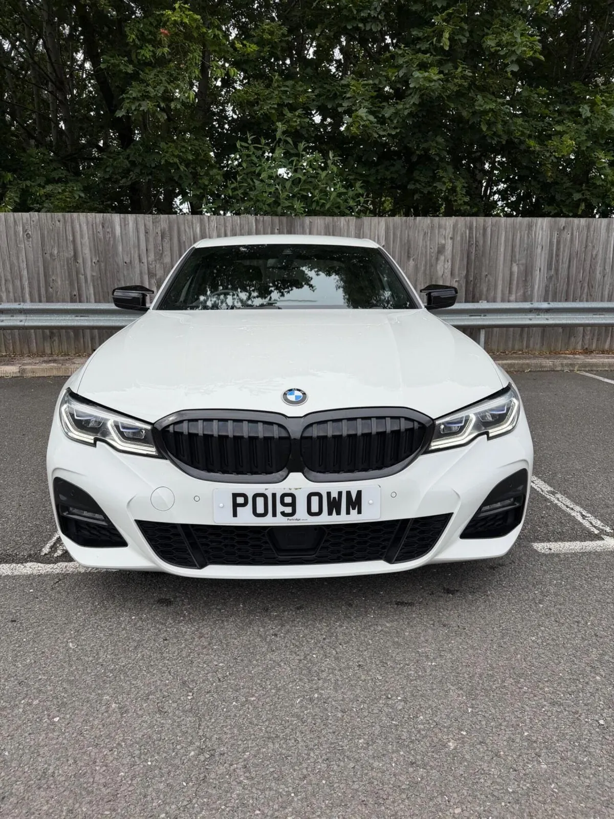 BMW 3 Series 2019 photo 2