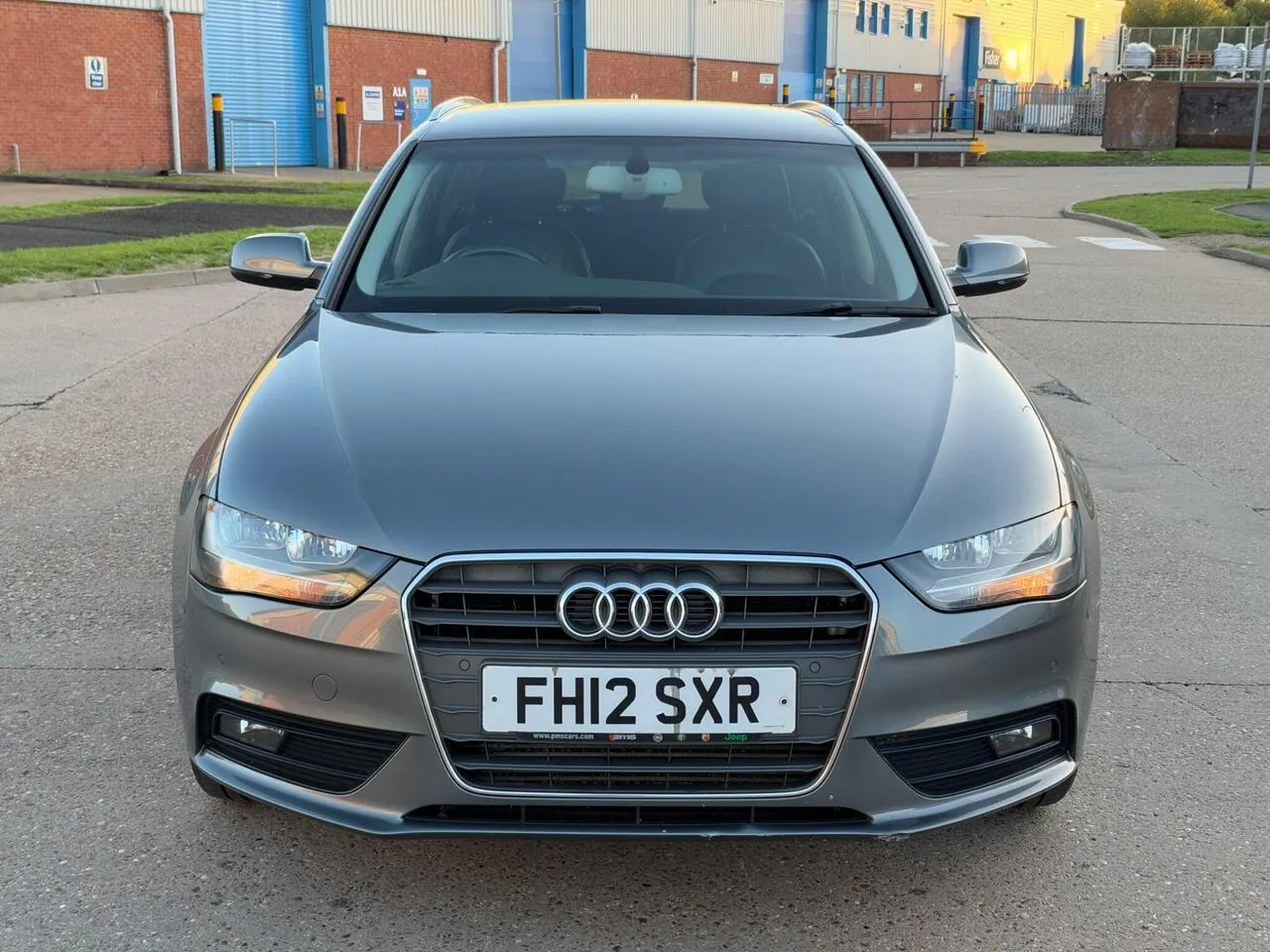 Audi A4 Avant 2012 photo 4
