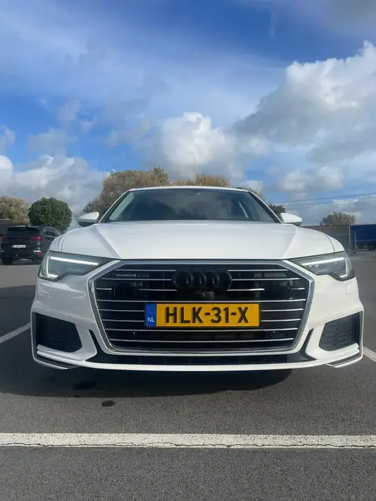 Audi A6 Avant 2021 photo 2