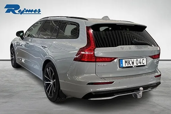 Volvo V60 2025 photo 2