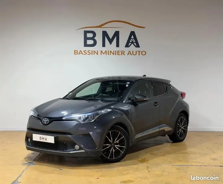 Toyota C-Hr 2018 photo 3