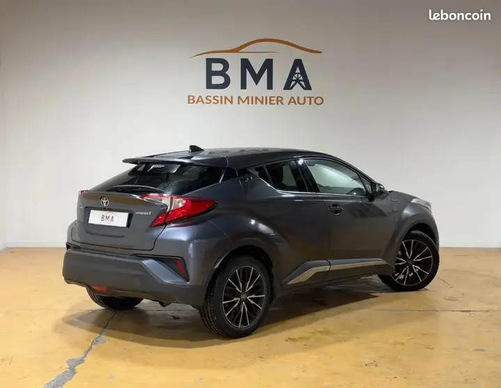 Toyota C-Hr 2018 photo 4