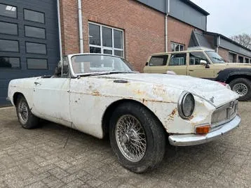 MG C