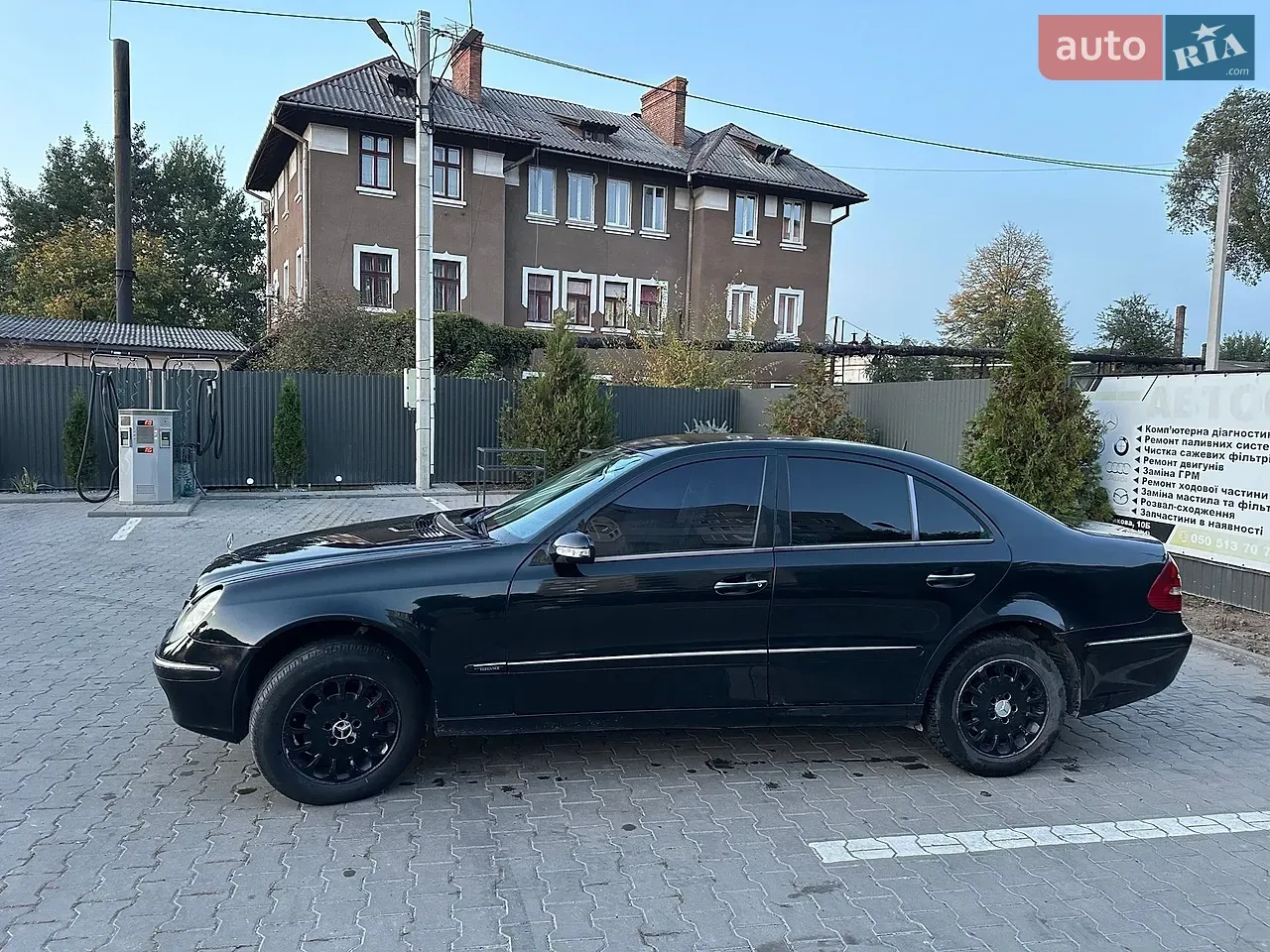 Mercedes-Benz E-Class 2002 photo 5
