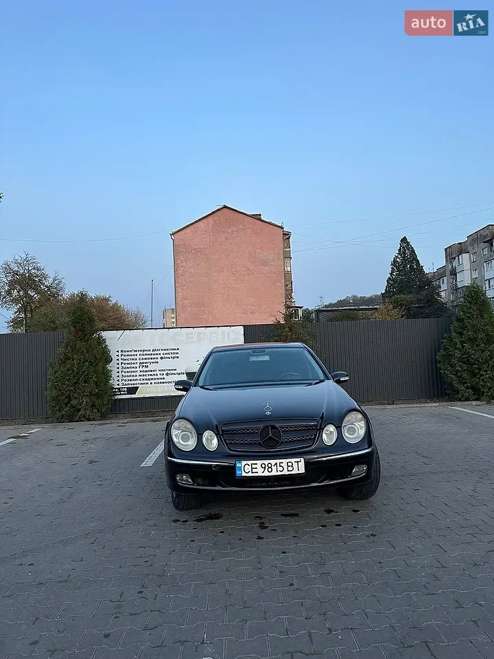 Mercedes-Benz E-Class 2002 photo 2