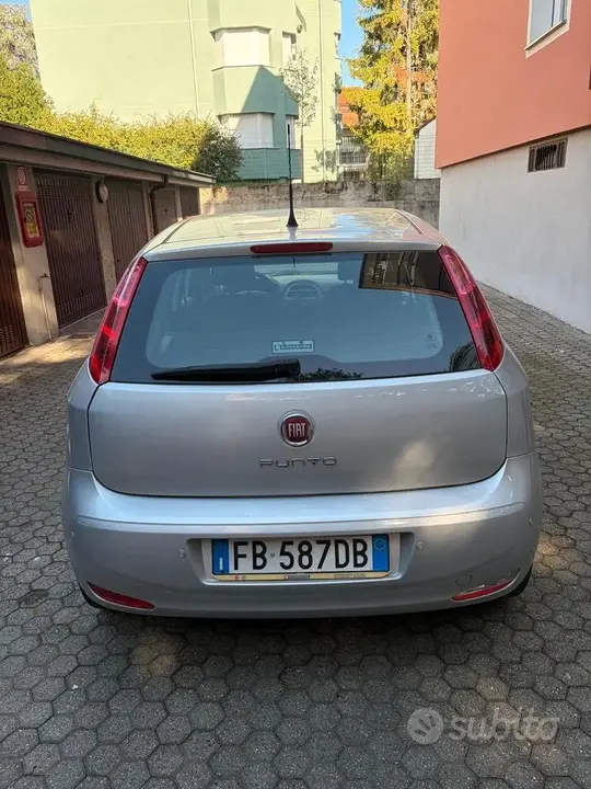 Fiat Punto 2015 photo 5