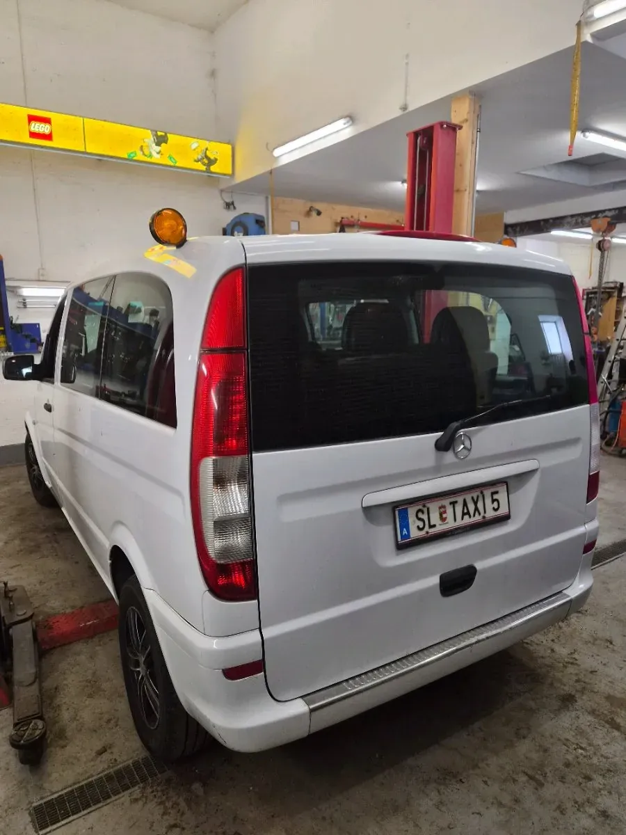 Mercedes-Benz Vito 2012 photo 2