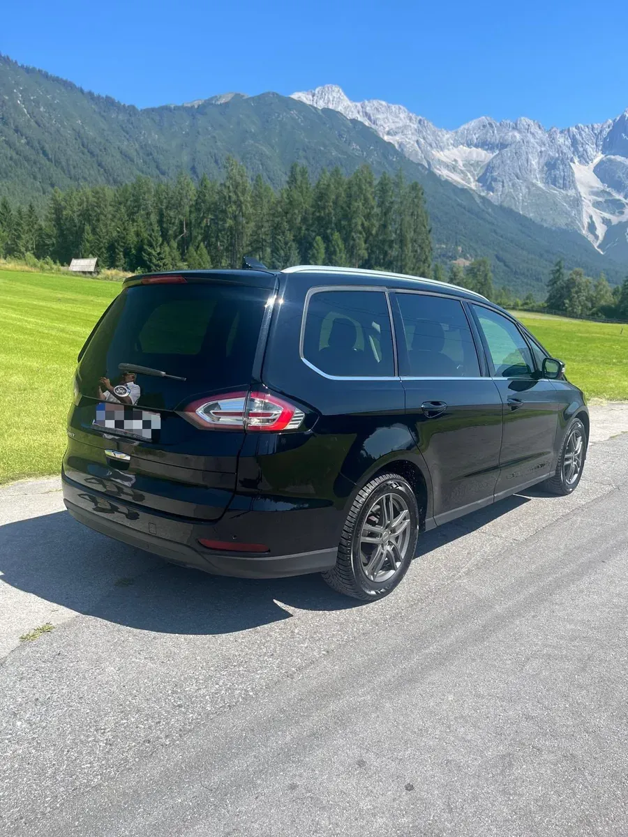 Ford Galaxy 2019 photo 2