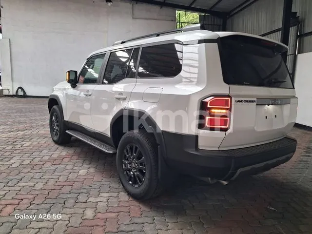 Toyota Land Cruiser Prado 2026 photo 5