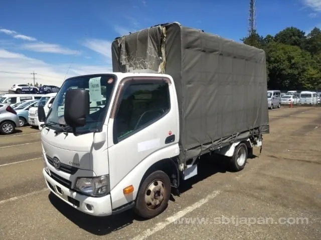 Toyota Dyna 2018 photo 2