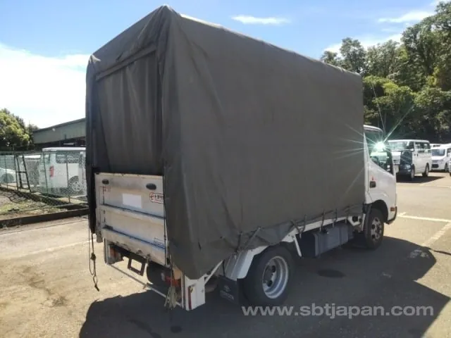 Toyota Dyna 2018 photo 3