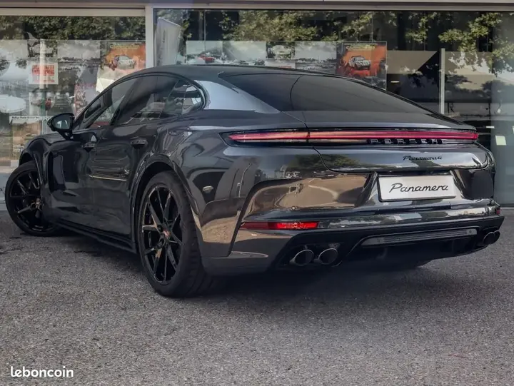 Porsche Panamera 2025 photo 3
