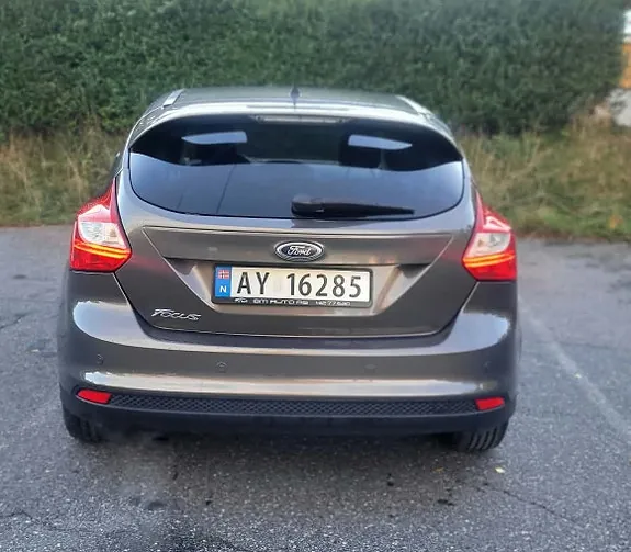 Ford Focus 2011 photo 4
