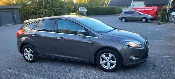 Ford Focus 2011 photo 3