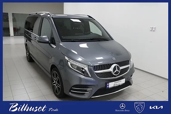Mercedes-Benz V300 D 2022 photo 4