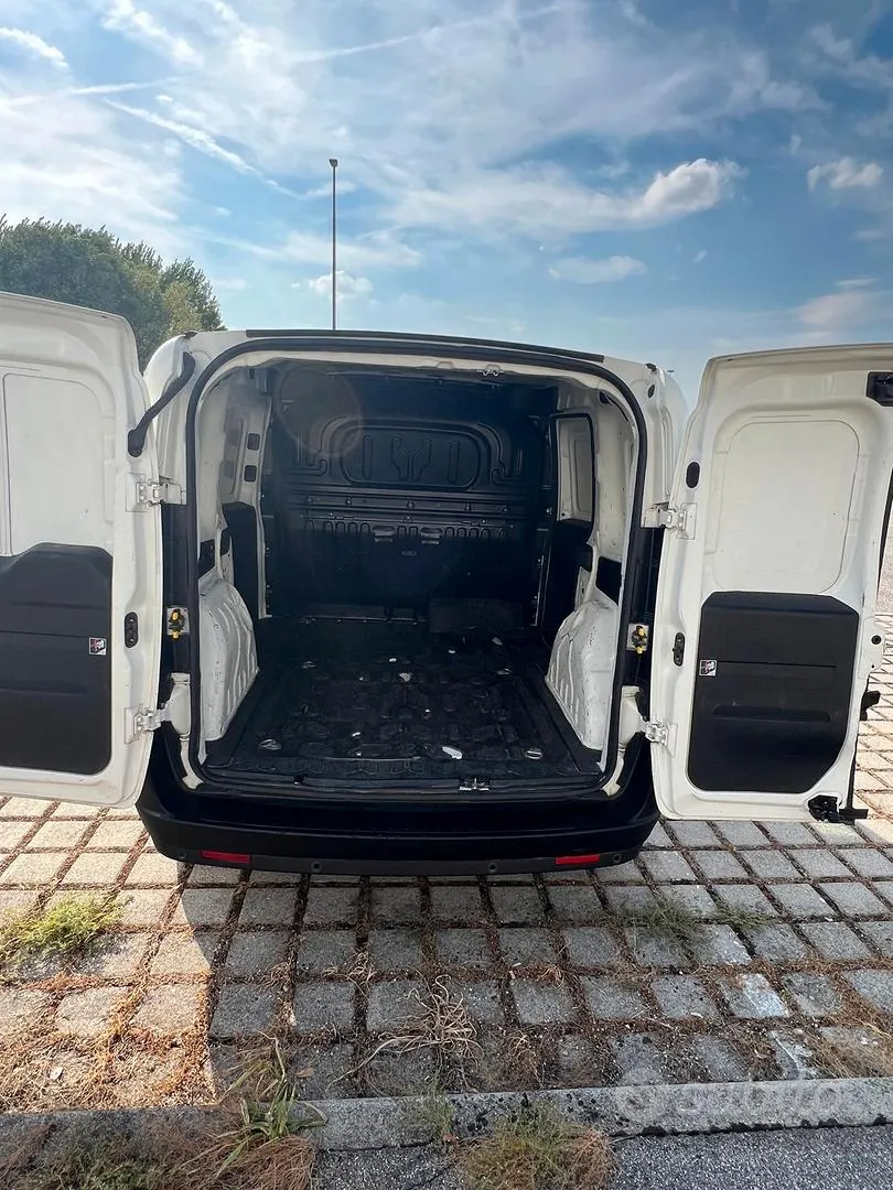 Fiat Doblo 2018 photo 4