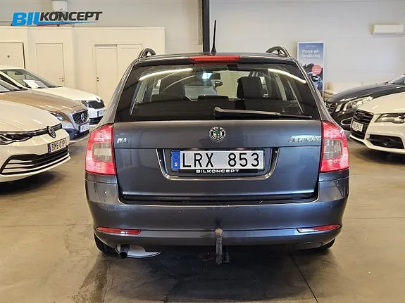 Skoda Octavia 2011 photo 5