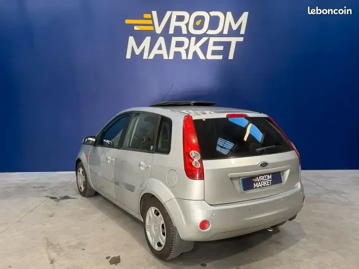 Ford Fiesta 2006 photo 3