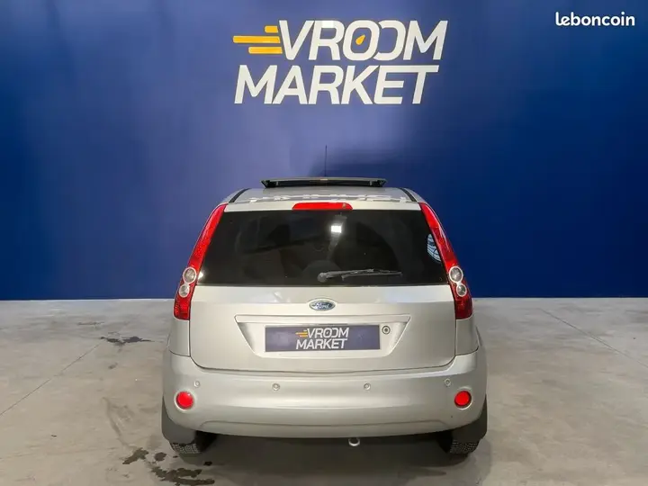 Ford Fiesta 2006 photo 4