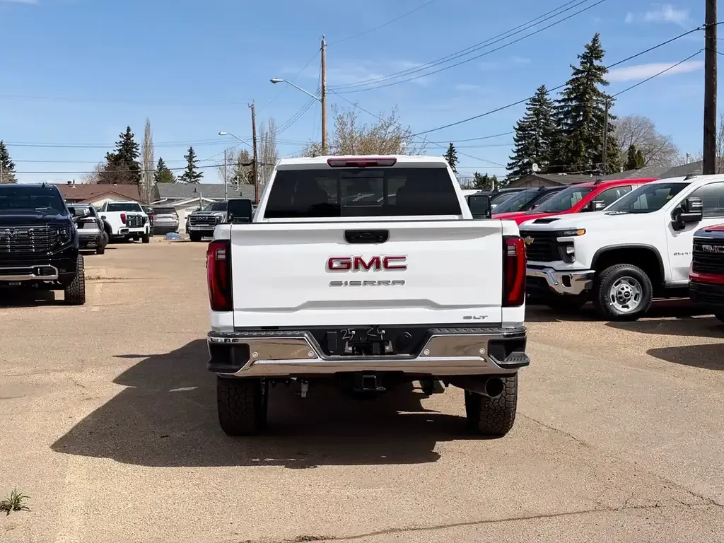 GMC Sierra 3500Hd 2026 photo 4