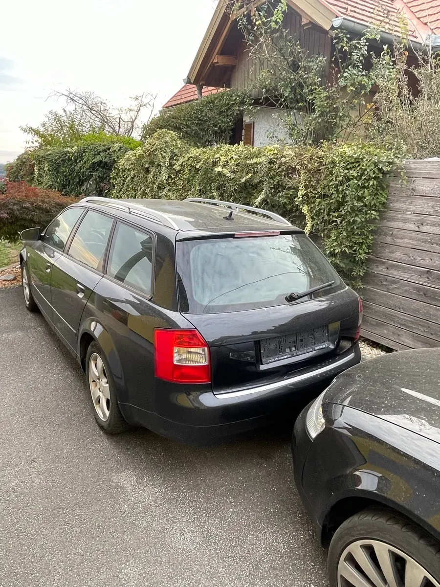 Audi A4 2002 photo 2