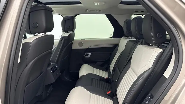 Land Rover Discovery 2025 photo 4