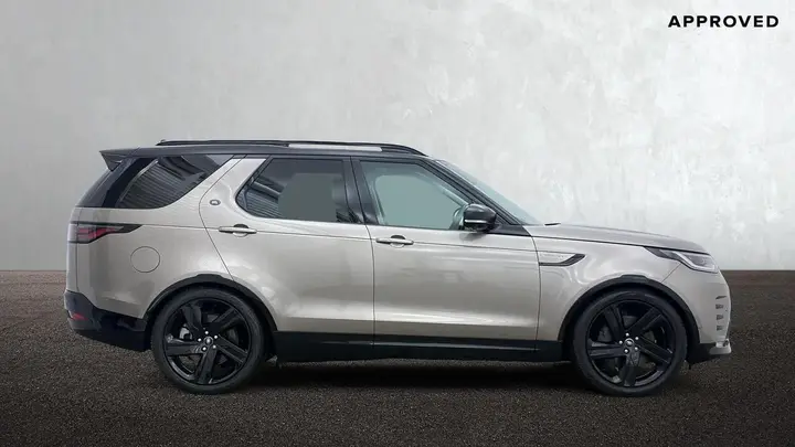 Land Rover Discovery 2025 photo 5