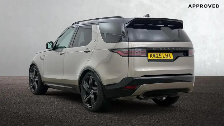 Land Rover Discovery 2025 photo 2