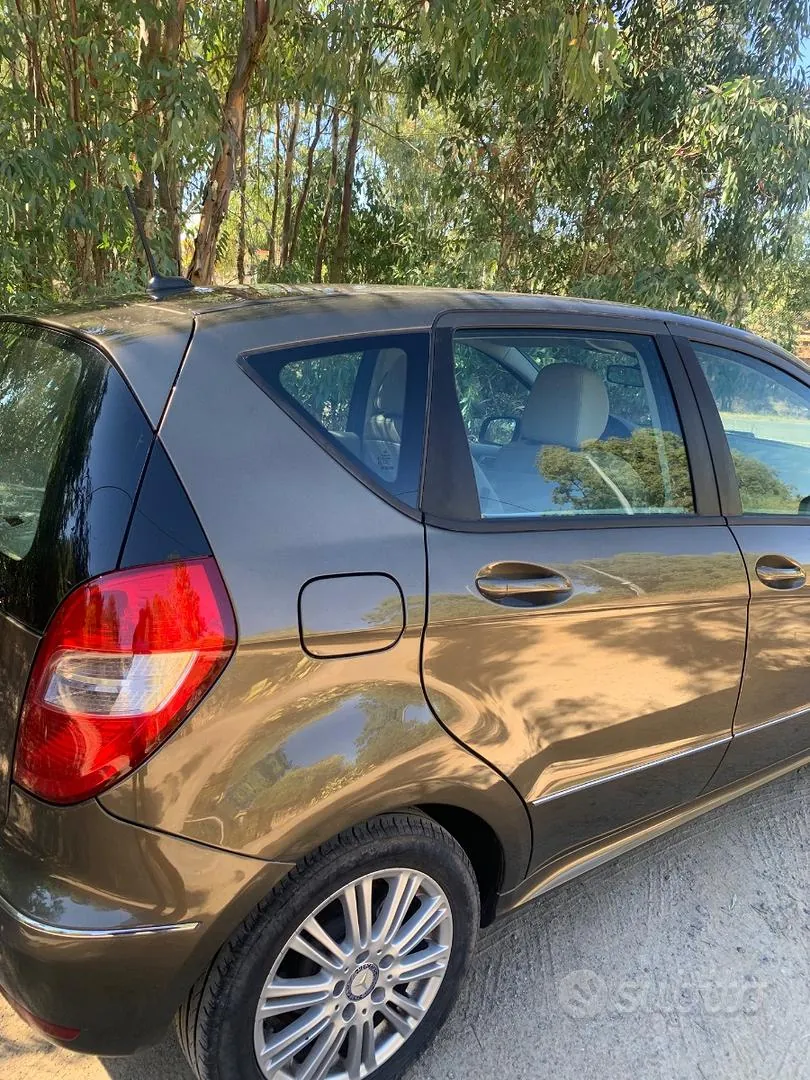 Mercedes-Benz A