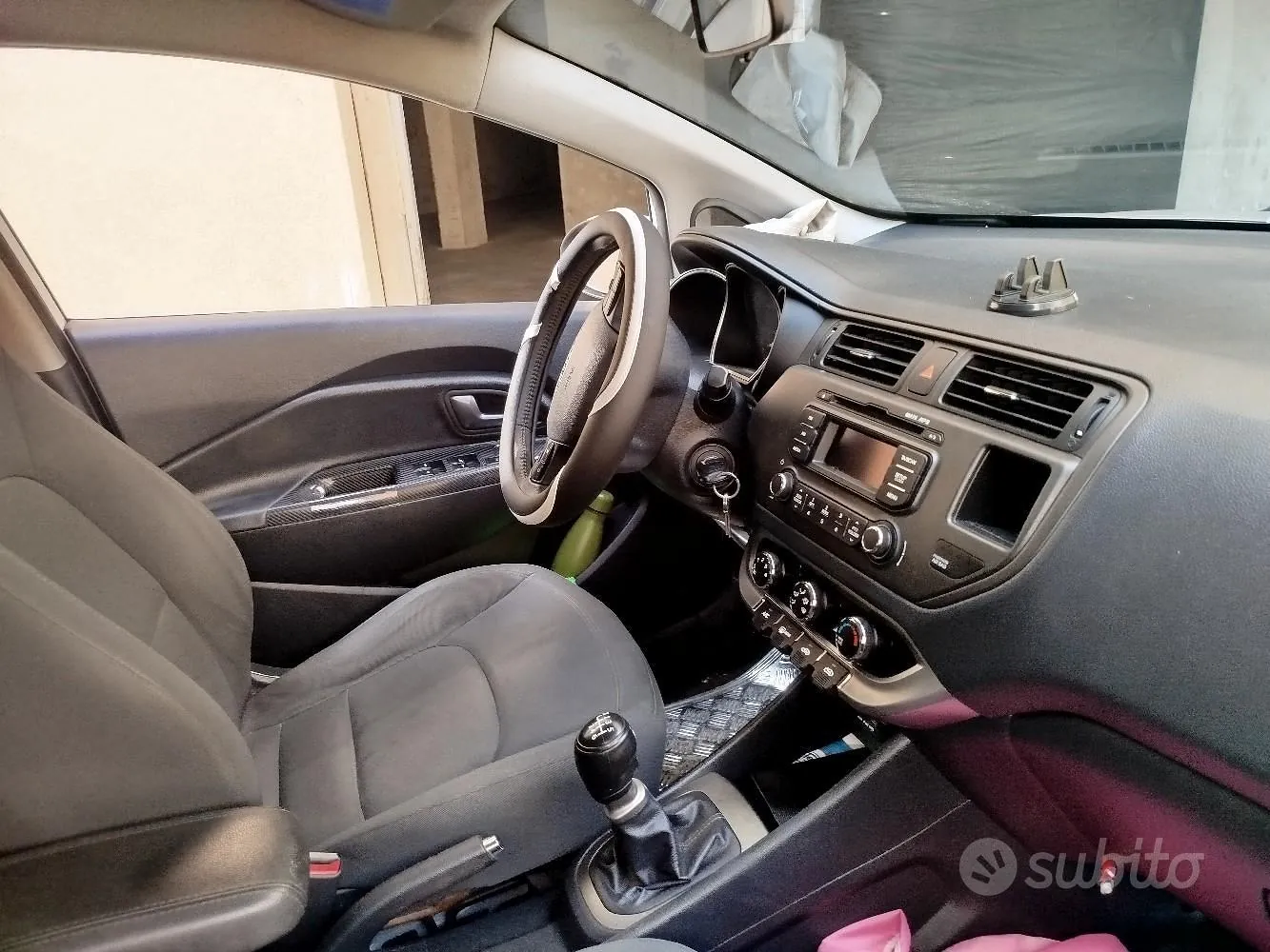 Kia Rio 2012 photo 4