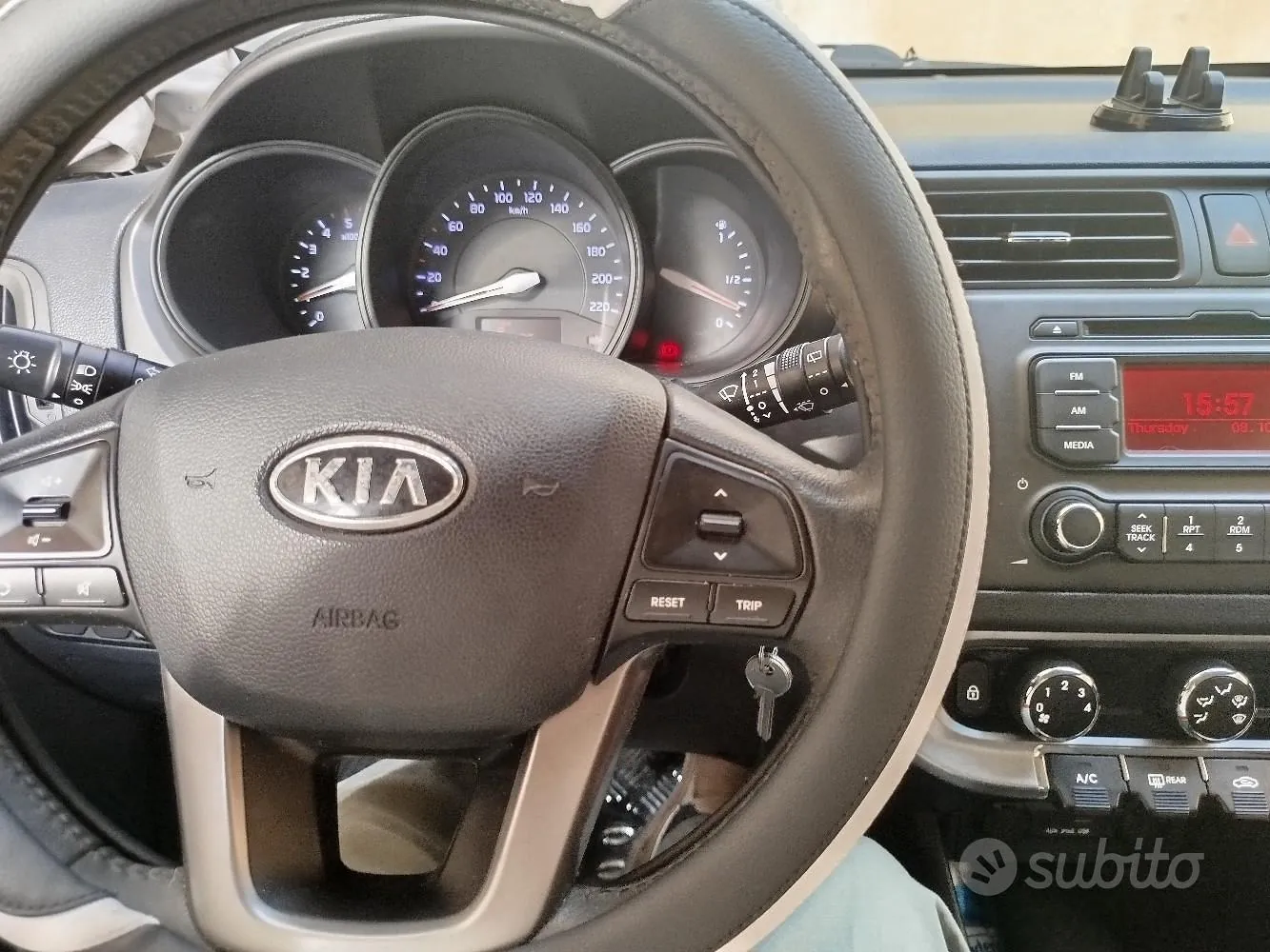 Kia Rio 2012 photo 5