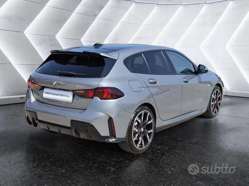 BMW 1 Series 2025 photo 4
