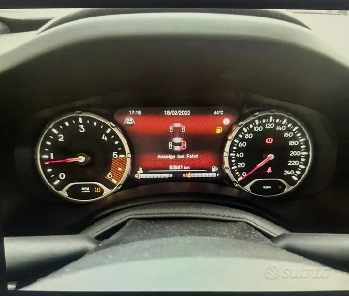 Jeep Renegade 2023 photo 3