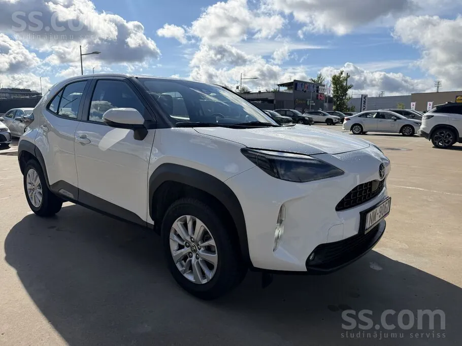 Toyota Yaris Cross 2023 photo 3