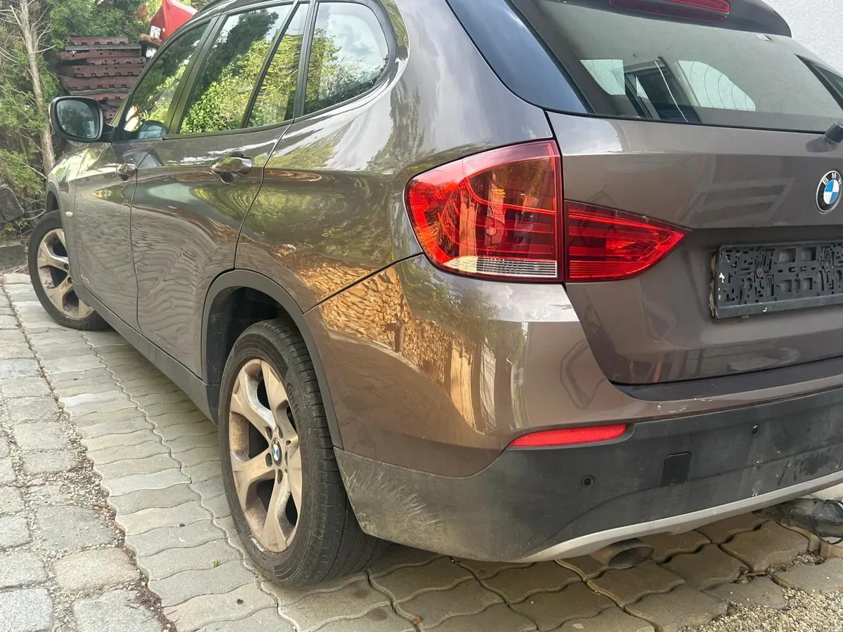 BMW X1 2011 photo 2