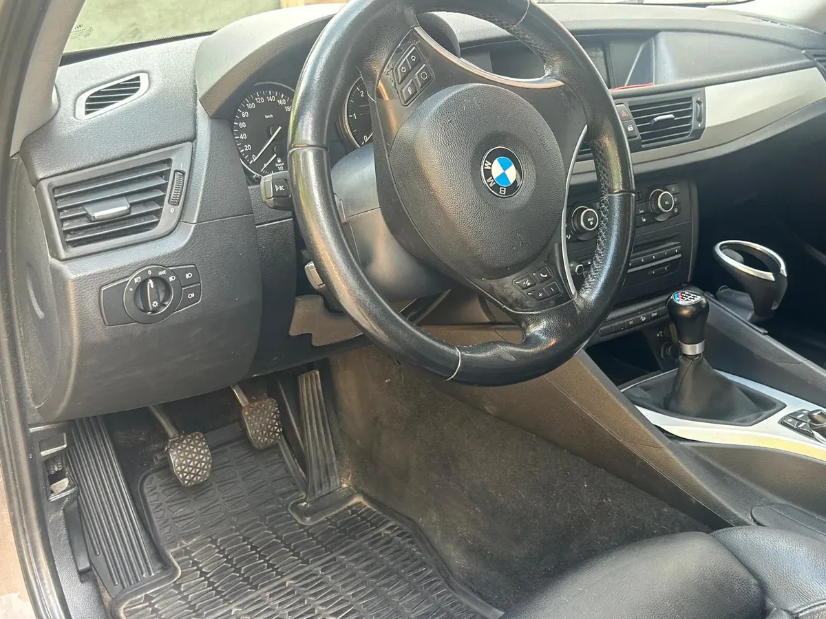 BMW X1 2011 photo 3