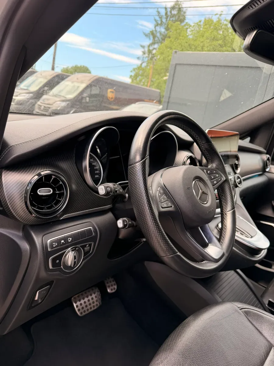 Mercedes-Benz V-Class 2021 photo 3