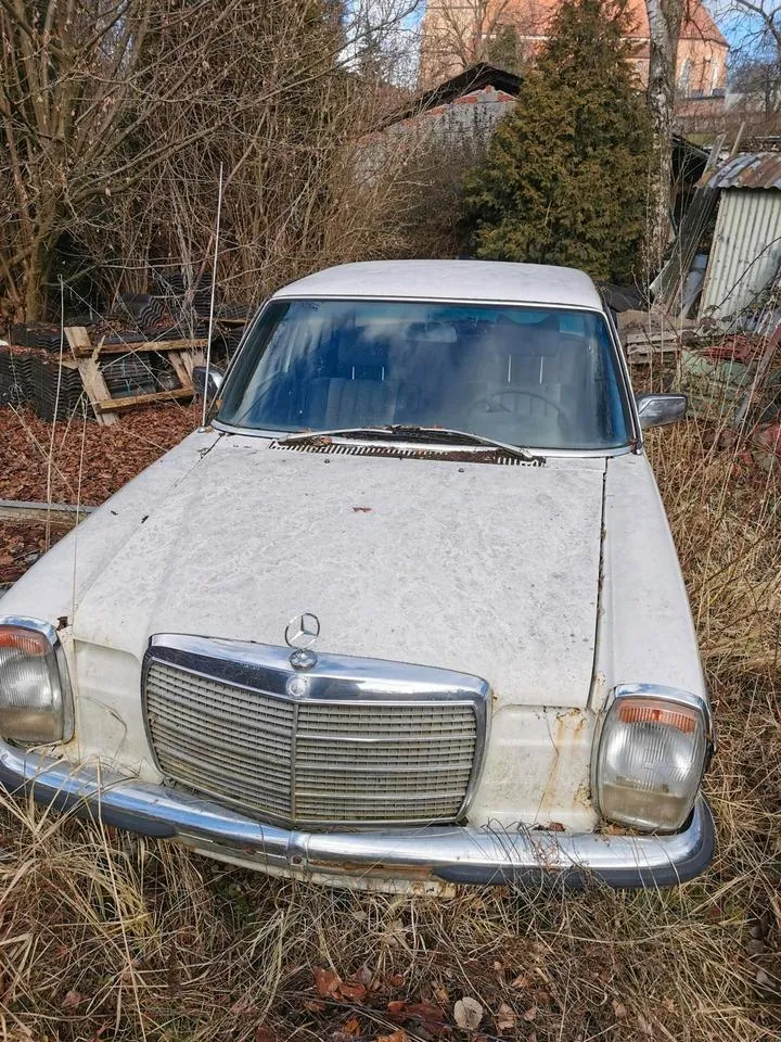 Mercedes-Benz Strich 8