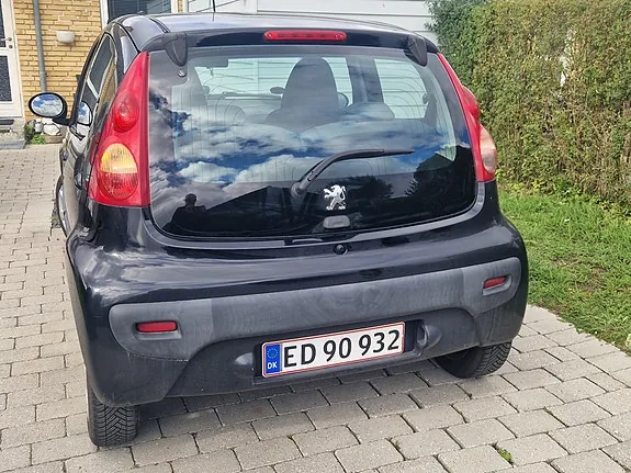 Peugeot 107 2007 photo 4