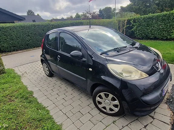 Peugeot 107 2007 photo 3