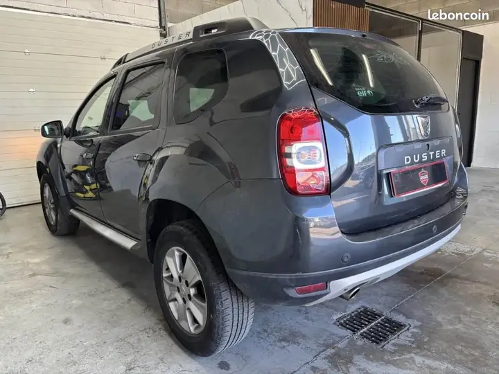 Dacia Duster 2015 photo 4