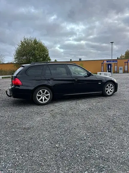 BMW 320D 2009 photo 3