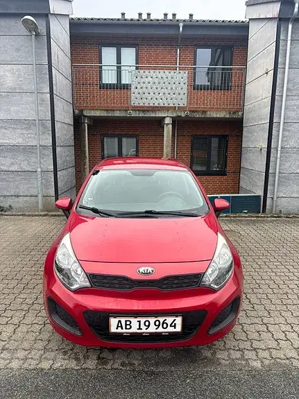 Kia Rio 2013 photo 2