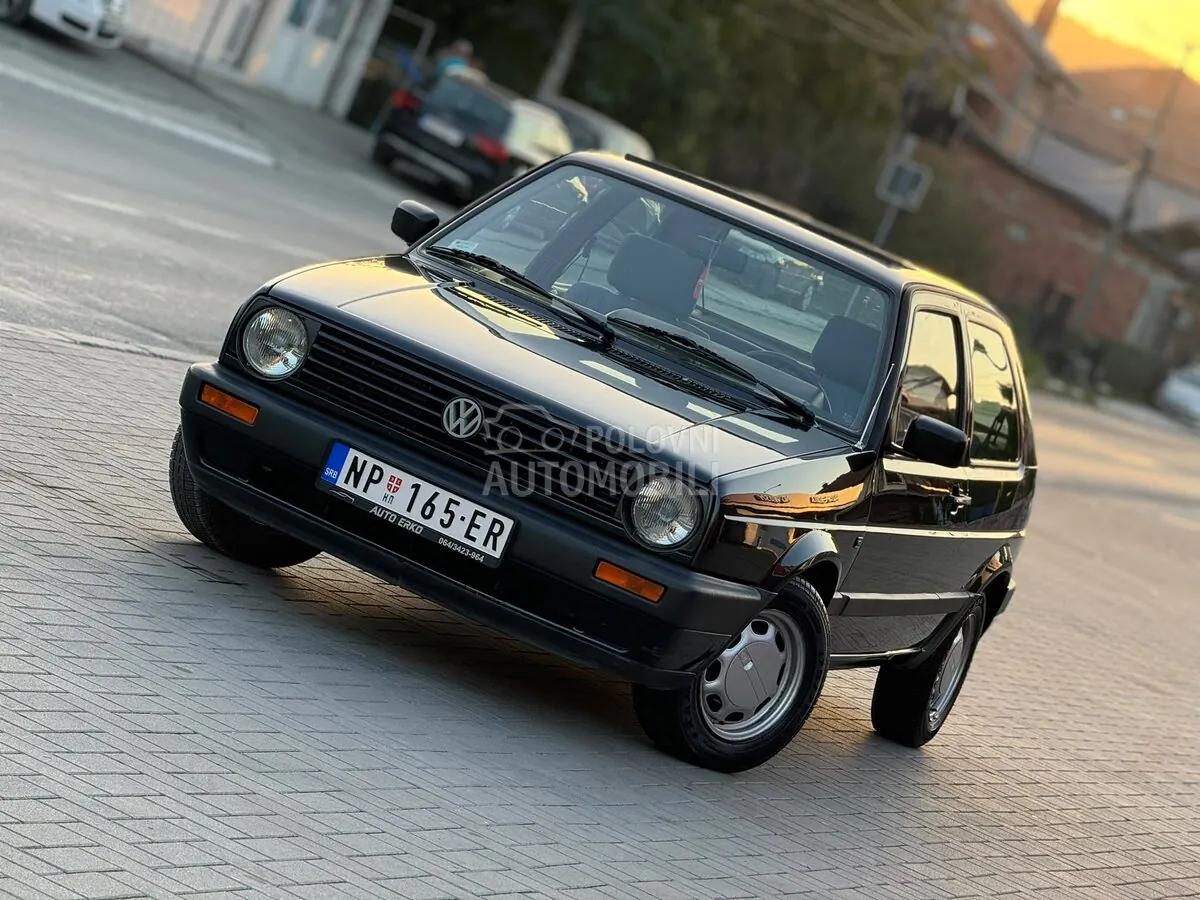 Volkswagen Golf 2