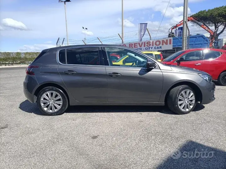 Peugeot 308 2021 photo 3