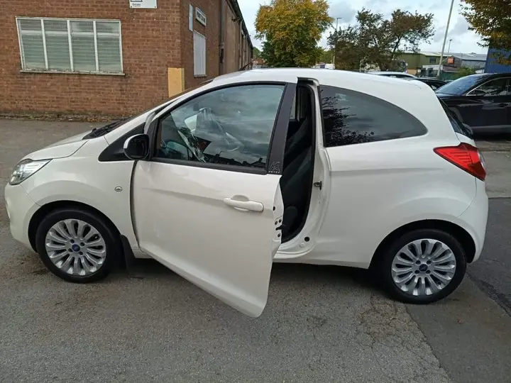 Ford Ka 2013 photo 5