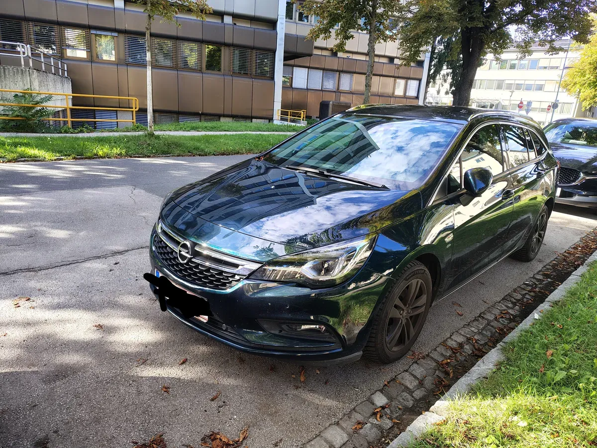 Opel Astra 2017 photo 2